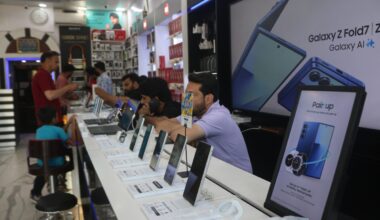 AI-driven memory crunch jolts India's smartphone market