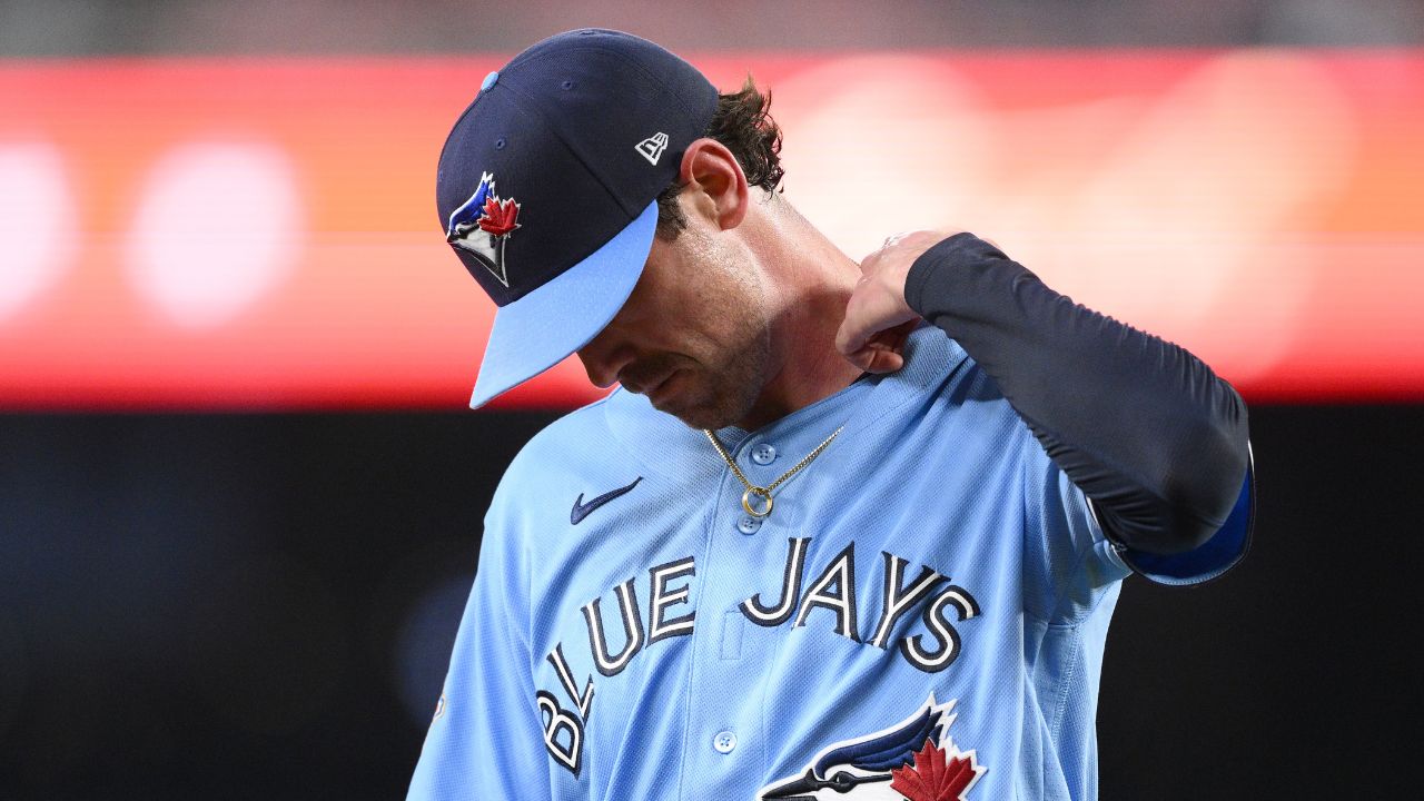 Blue Jays' Shane Bieber has disastrous final start before trade deadline