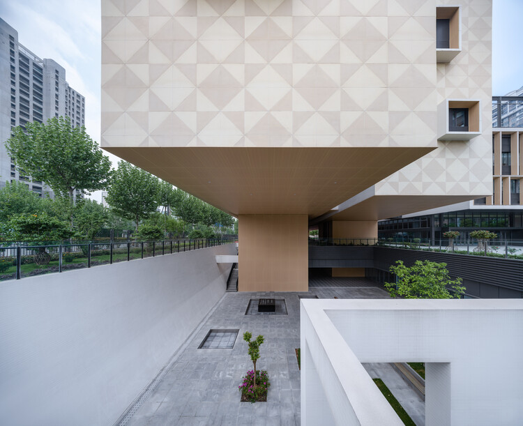 Shanghai Qiyuan Experimental Primary School / Atelier Archmixing - Interior Photography, Kitchen