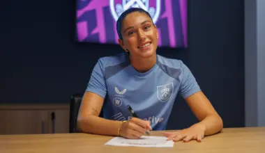 image: María León arrives at London City
