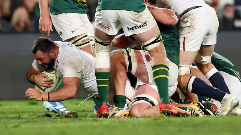 Ellis Genge bulldozed his way over for England's first try 