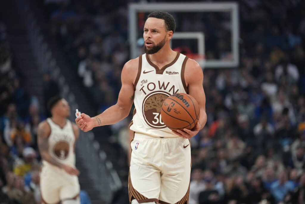 NBA Insider Proposes Stephen Curry-To-Hornets Trade Framework