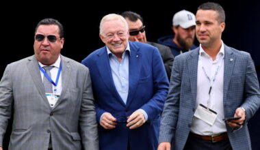 Jerry Jones draws boos during World Cup semifinal at AT&T Stadium
