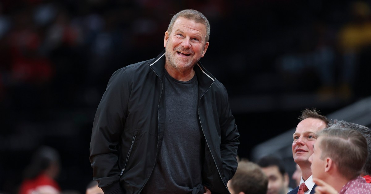 Rockets owner Tilman Fertitta is wise not to meddle with team