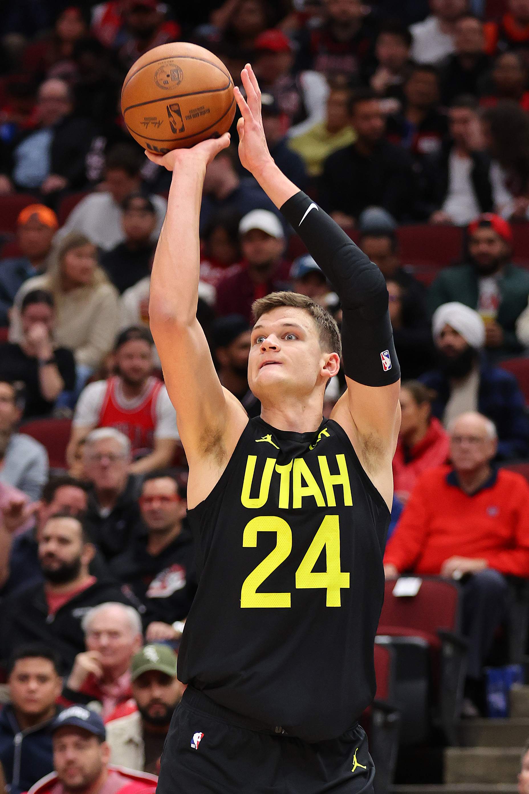 Utah Jazz v Chicago Bulls