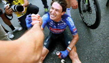 As it happened: Alpecin-Premier Tech emerge as the masters from an epic breakaway day on Tour de France stage 17