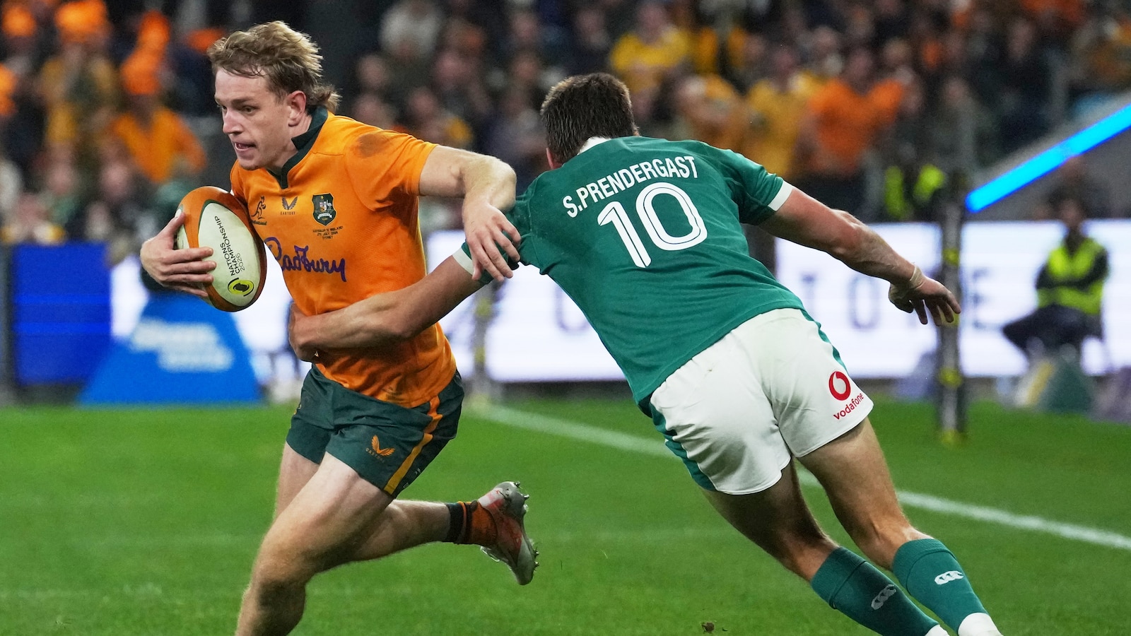Ireland scores late try to beat Australia 33-31 at Nations Championship match in Sydney
