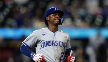 Tolbert ties MLB record with hits in 12 straight plate appearances as Royals rally past Mets 16-12