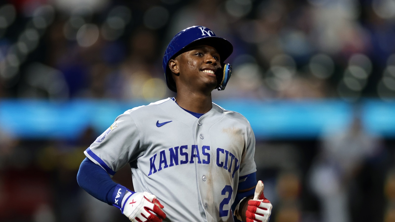 Tolbert ties MLB record with hits in 12 straight plate appearances as Royals rally past Mets 16-12
