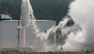 Japan's space agency conducts first test flight for experimental reusable rocket