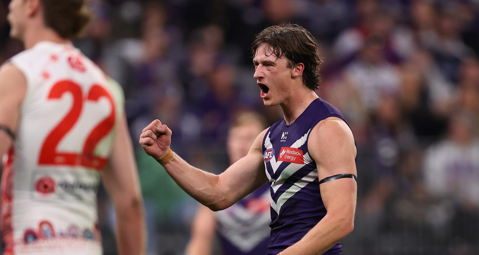 BLOG RECAP: Freo makes statement, Curnow kicks five, Dockers move two games clear