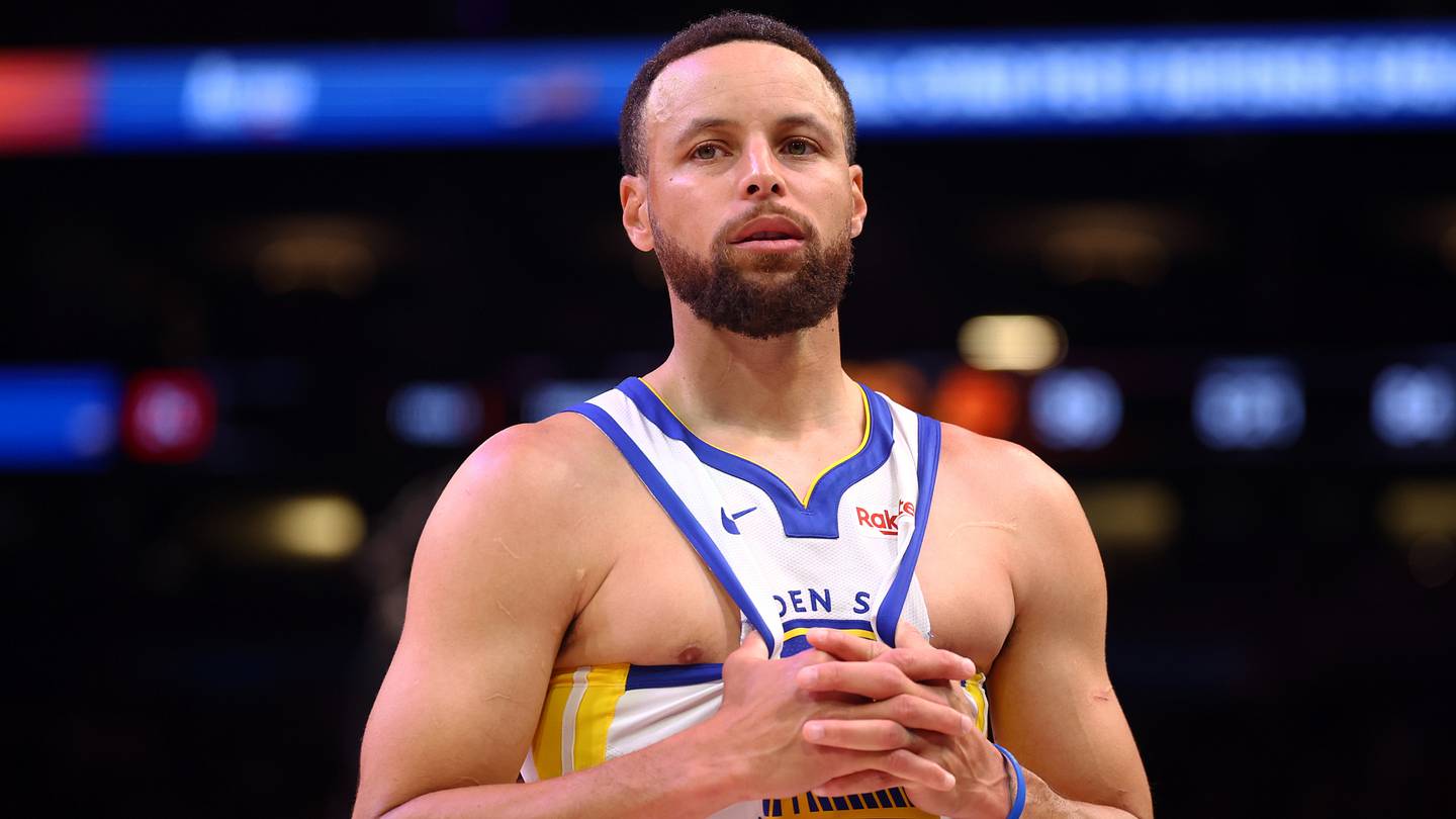 The Warriors are failing Steph Curry with each passing day