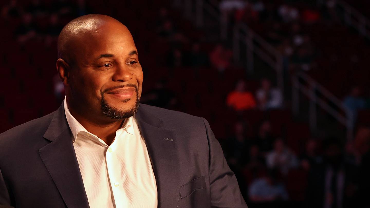 UFC Legend Daniel Cormier Reacts To Near-Brawl Following Song Yadong's TKO Win