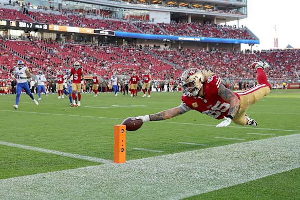 The 49ers will acclimatise to local conditions by arriving in Melbourne a week early.