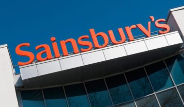 Sainsbury's £10 brown phone bag is the chic hands-free accessory for days out