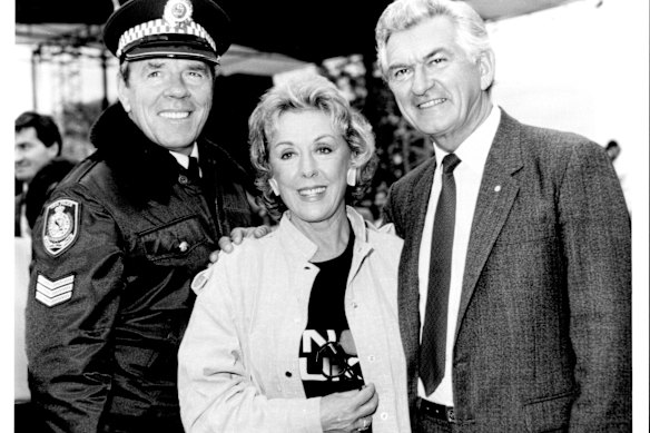 Frank and Shirley Gilroy (Brian Wenzel and Lorrae Desmond), photographed with guest star Bob Hawke. July 20, 1986.