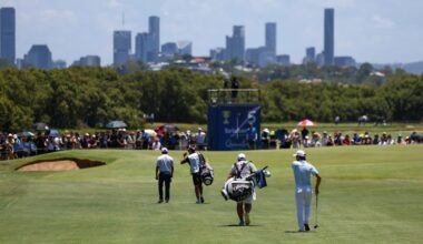 Royal Queensland Golf Club has trophies stolen in break-in