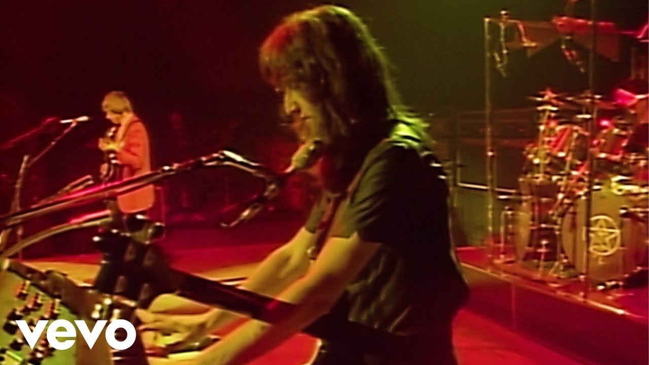 Rush - Tom Sawyer (Live From The Montreal Forum / 1981) - YouTube