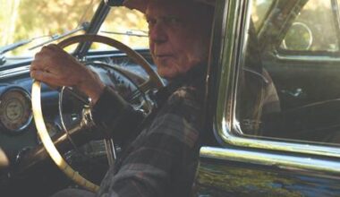 Neil Young & The Chrome Hearts / Second Song – SuperDeluxeEdition