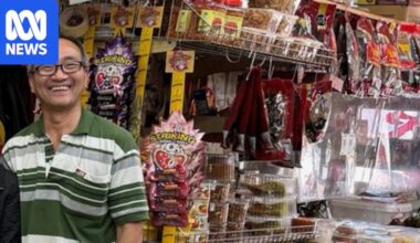 Sunshine rally demands more police in Melbourne's west after death of shopkeeper Van Viet Truong