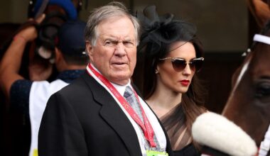Newest NFL Hall of Famer needles Bill Belichick over Jordon Hudson relationship during speech
