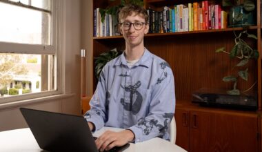 AI in the workforce: How artificial intelligence is reshaping entry-level job prospects for university graduates