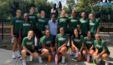 Women’s Basketball Explores Downtown Binghamton Freedom Trail