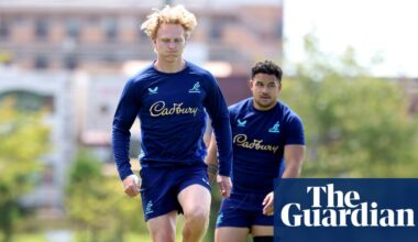 Wallabies swing the changes as Les Kiss searches for pieces to fit playmaker puzzle | Nations Championship