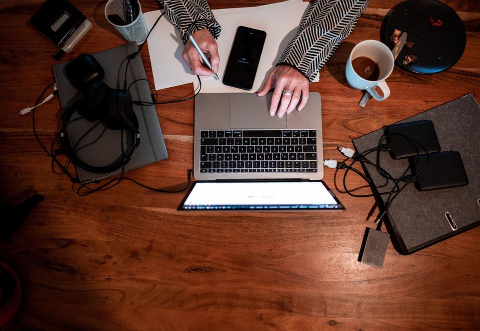Home Office, women entrepreneurs, female executives, consultants, fractional