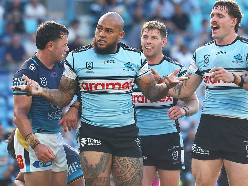 Cronulla have come from behind thanks to a number of spectacular tries to win on the Gold Coast. Photo: AAP PHOTOS