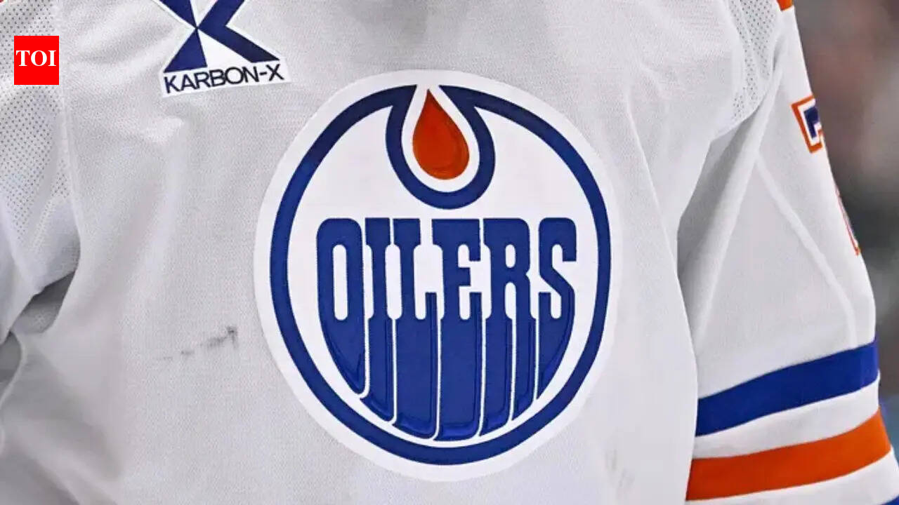 Edmonton Oilers urged to consider bringing in former Calgary Flames defenseman Oliver Kylington on a professional tryout | NHL News