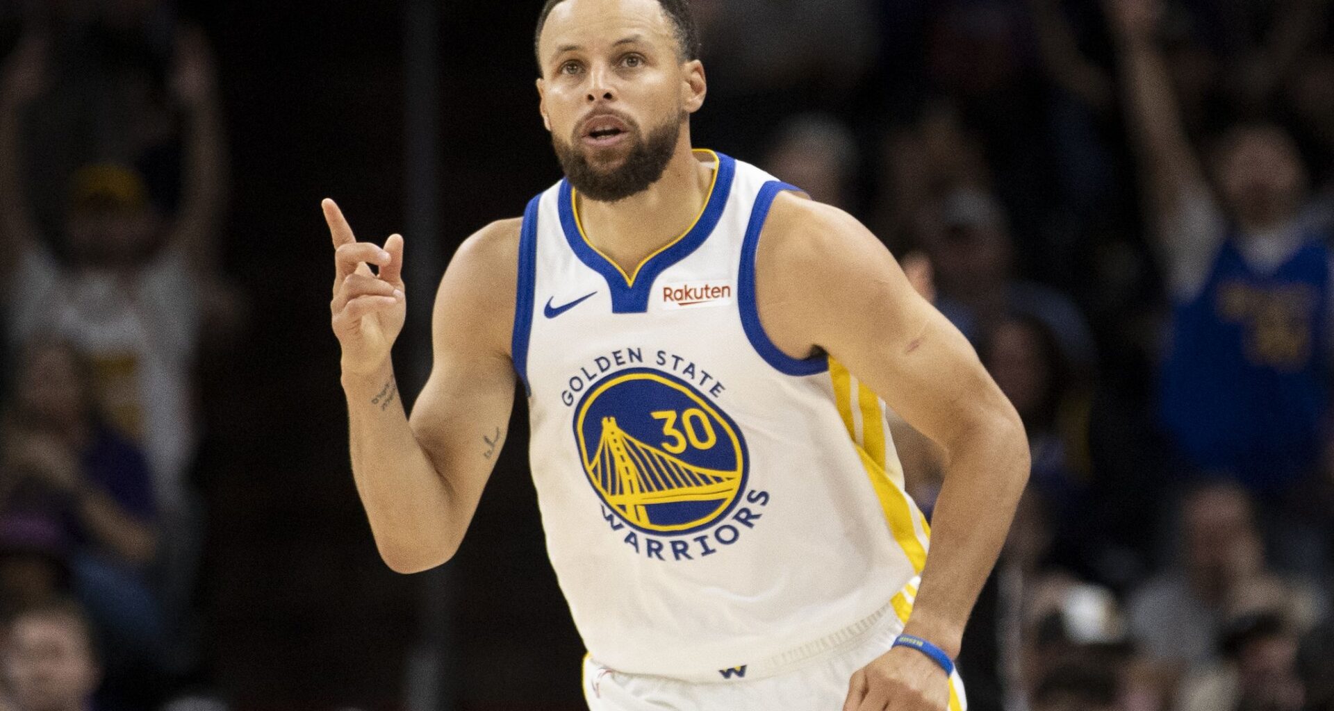 How new extension for Steph Curry could determine Warriors’ future
