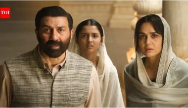 Batwara 1947: Rajkumar Santoshi disagrees with Shabana Azmi over Sunny Deol's muslim character in ‘Batwara 1947’; 'Amitabh Bachchan played Muslim hero in ‘Coolie' | Hindi Movie News