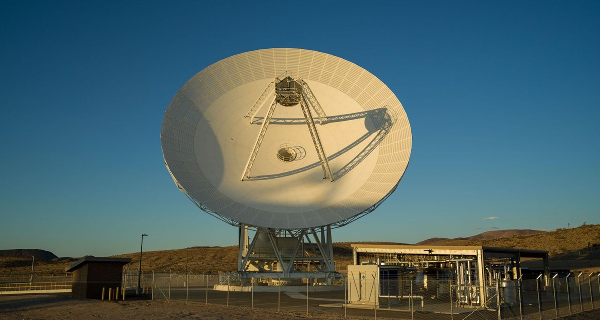 NASA's Goldstone Antenna Joins Deep Space Network