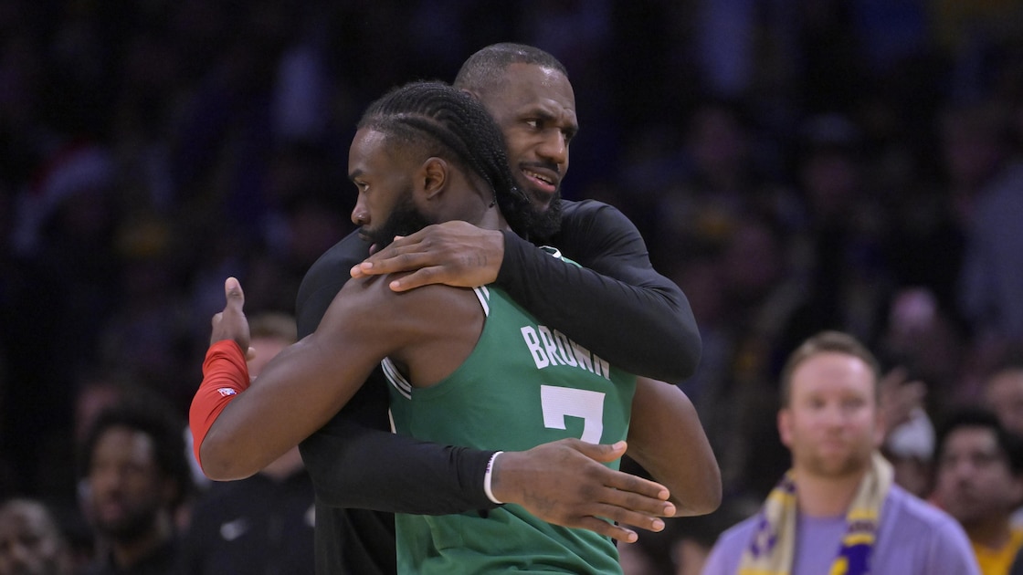 Jaylen Brown Wears 76ers Jersey, Talks Teaming with LeBron James in New Twitch Stream