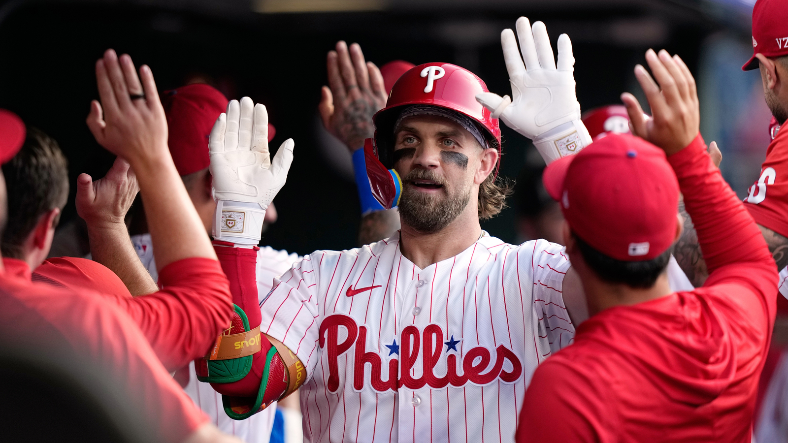 Congress asks MLB to take action after Bryce Harper betting video