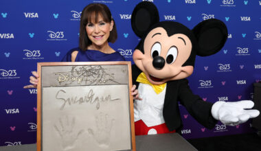 Susan Egan honored by Katseye, Broadway stars