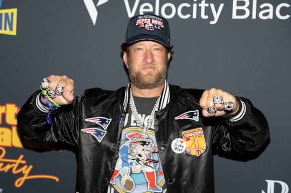 Dave Portnoy’s memoir is an act of myth-making and score-settling.