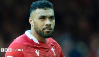 Willis Halaholo playing for Wales