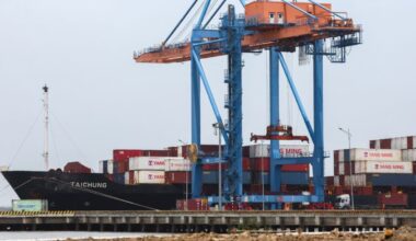 Vietnam July trade deficit widens, driven by higher fuel costs