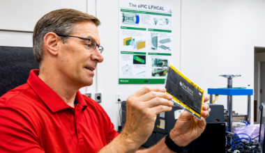 ORNL's John Lajoie Credit: Alonda Hines/ORNL, U.S. Dept. of Energy.