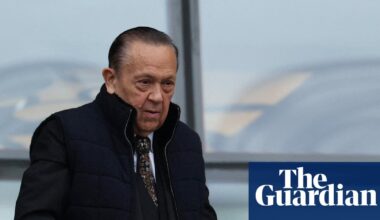 Boardroom struggle deepens gloom as West Ham prepare for life on the outside | West Ham United