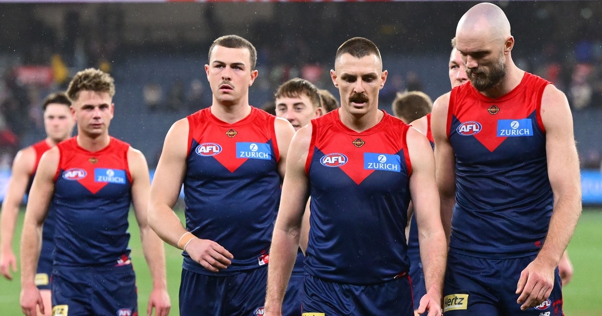 LIVE BLOG: All the latest news for Saturday's action in round 24