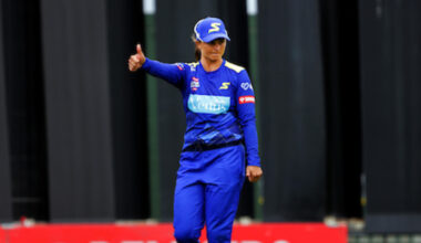 Otago Cricket names Bates in Sparks contracts