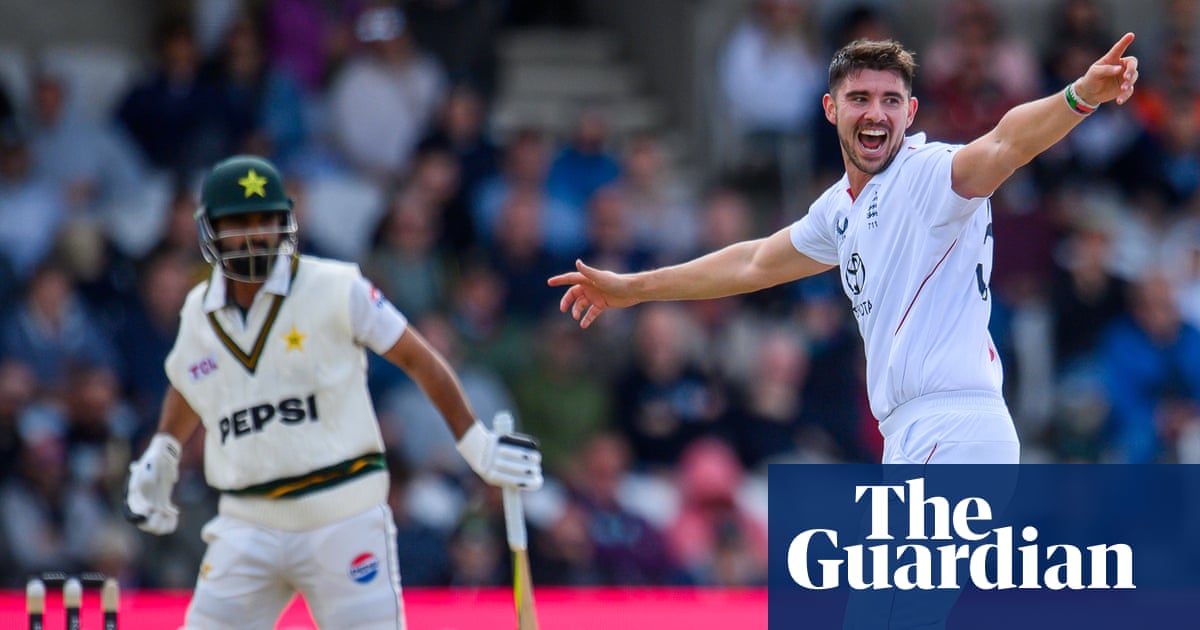 England’s bowlers tear through Pakistan to seal crushing innings victory in first Test | England v Pakistan 2026