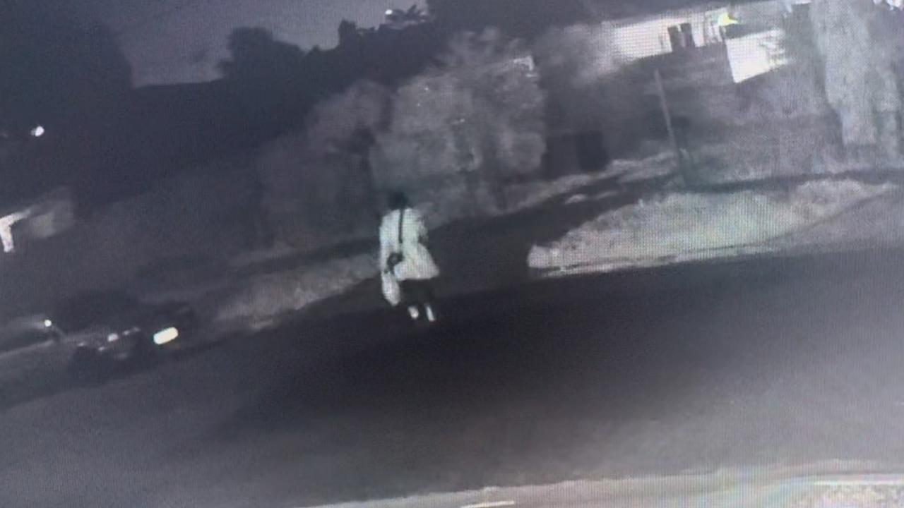 Heidelberg West carjacking: Blackwood Parade man hit after confronting thief