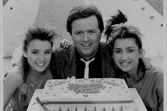 Young with Dannii Minogue (left) and Lorena Novoa in 1987. 