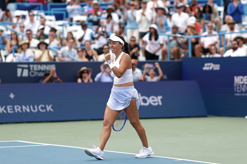 Tennis: Tennis-Pegula sets up Washington Open final against Eala