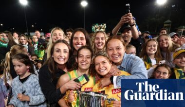 With a little bravery and some big swings, AFLW can enjoy more magical crowd moments | AFLW