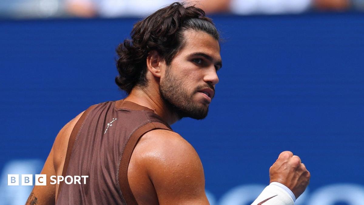 US Open 2026 LIVE: Carlos Alcaraz vs Roman Safiullin - scores, radio & live text updates